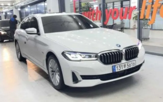 인천중고자동차판매사이트 5시리즈 (G30) 530e M 스포츠 매물 사진 12 - 2022/10 39,143km