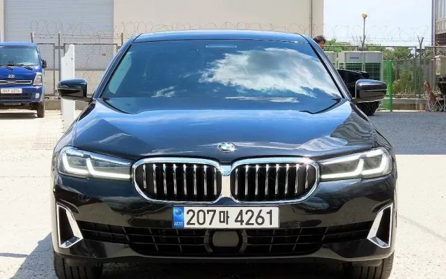 인천중고자동차판매사이트 5시리즈 (G30) 530i xDrive 럭셔리 매물 사진 5 - 2023/02 106,719km